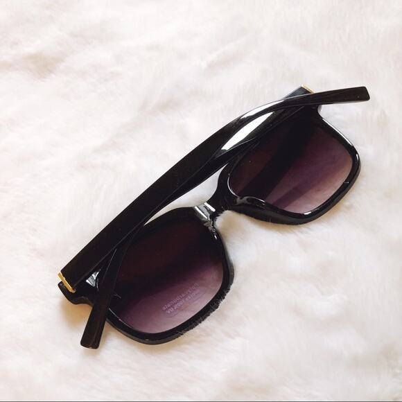 Jacob Black Classic Square Sunglasses - Picture 8 of 10